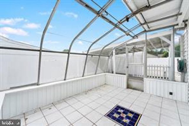 406 STANTON RD, Wilmington, DE 19804