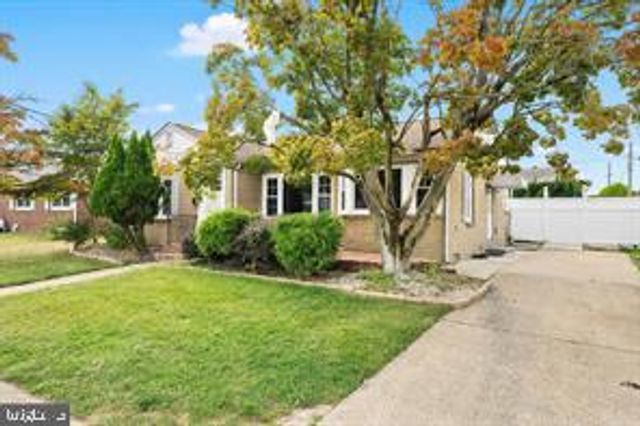 406 STANTON RD, Wilmington, DE 19804