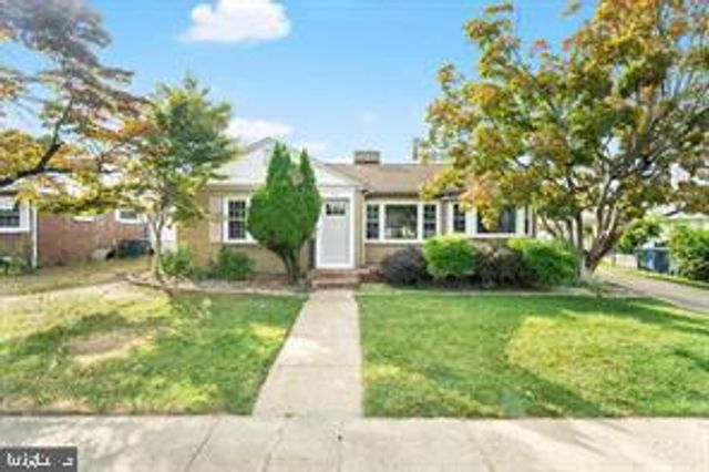 406 STANTON RD, Wilmington, DE 19804