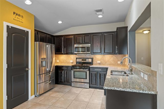 308 Moulins LN, Georgetown, TX 78626