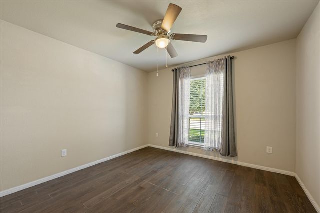 308 Moulins LN, Georgetown, TX 78626