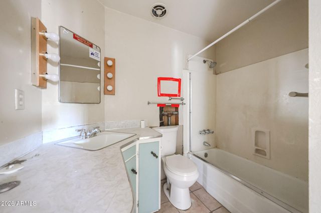 1805 E RANDALL Drive, Tempe, AZ 85281