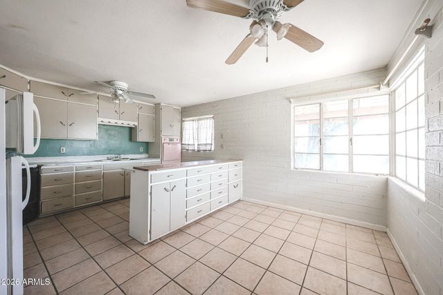 1805 E RANDALL Drive, Tempe, AZ 85281