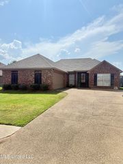 107 Millhouse Drive, Madison, MS 39110
