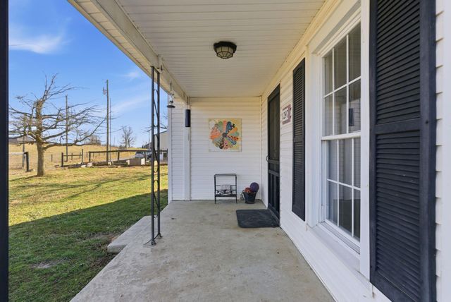 1297 Kemper Lane, Lancaster, KY 40444