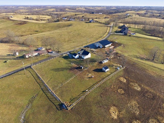 1297 Kemper Lane, Lancaster, KY 40444