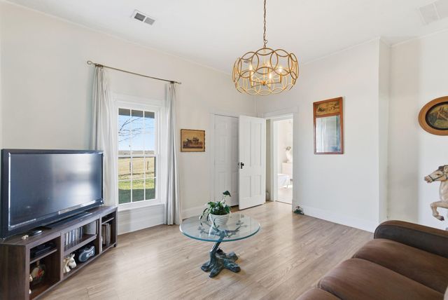 1297 Kemper Lane, Lancaster, KY 40444