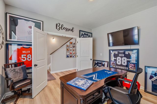 5507 WINTERGLOW Drive, Powell, OH 43065