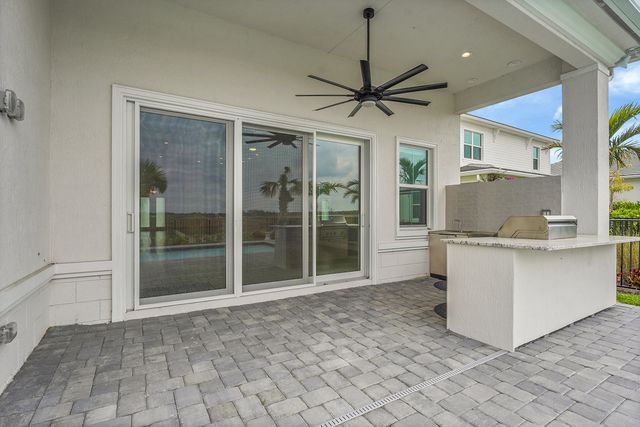 12582 Nautilus Circle, Palm Beach Gardens, FL 33412