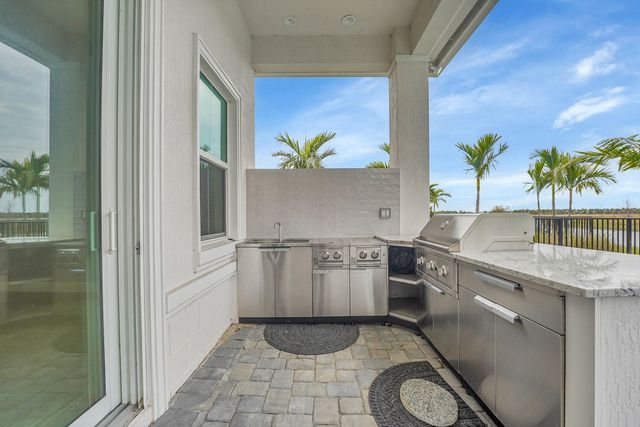 12582 Nautilus Circle, Palm Beach Gardens, FL 33412