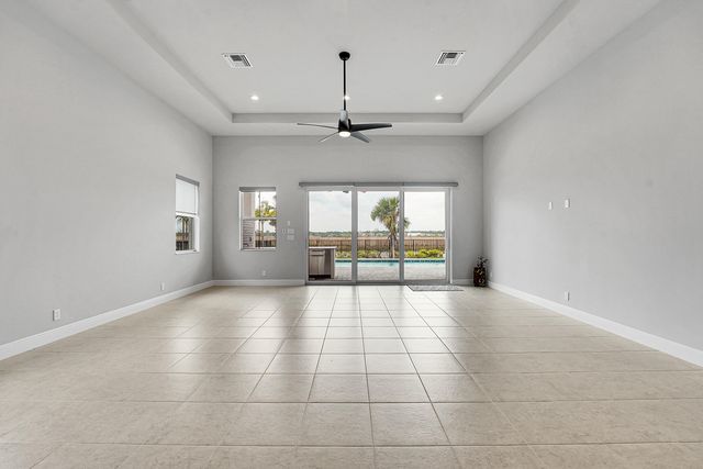 12582 Nautilus Circle, Palm Beach Gardens, FL 33412
