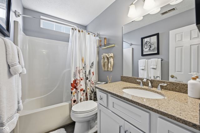 6468 Hunters Green Lane, Indianapolis, IN 46278