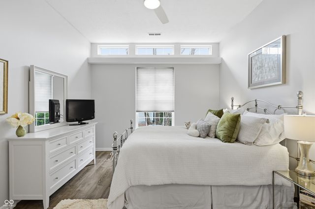 6468 Hunters Green Lane, Indianapolis, IN 46278