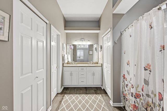 6468 Hunters Green Lane, Indianapolis, IN 46278