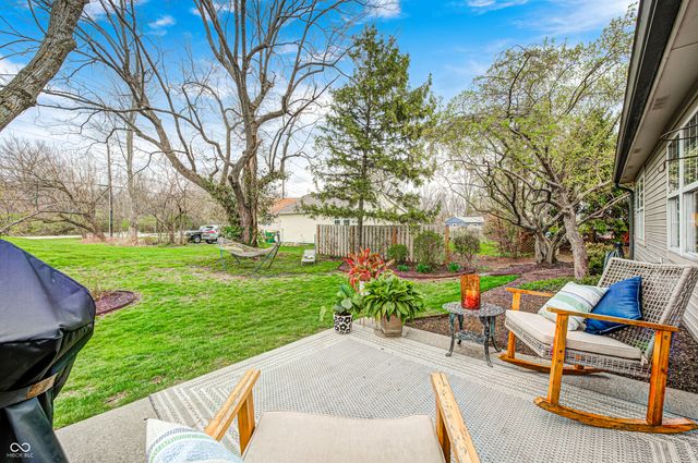 6468 Hunters Green Lane, Indianapolis, IN 46278