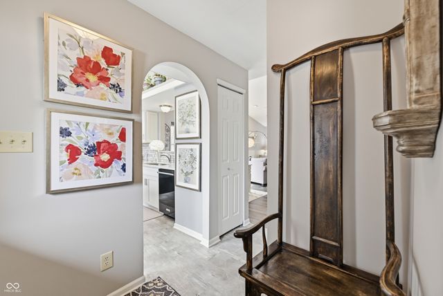 6468 Hunters Green Lane, Indianapolis, IN 46278