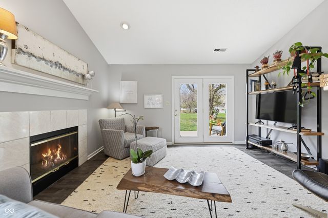 6468 Hunters Green Lane, Indianapolis, IN 46278