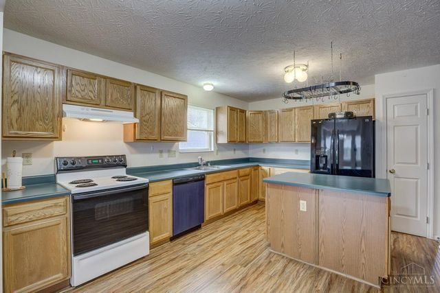 31 Sprucewood Court, Franklin, OH 45005