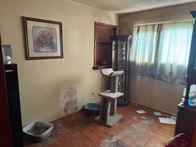 6730 Buckingham Avenue, Allen Park, MI 48101