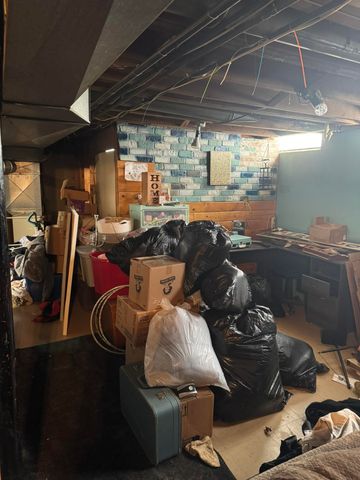 6730 Buckingham Avenue, Allen Park, MI 48101