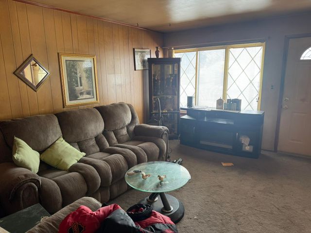 6730 Buckingham Avenue, Allen Park, MI 48101