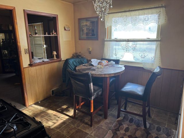 6730 Buckingham Avenue, Allen Park, MI 48101