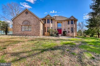 15 SCENIC DR, Ewing, NJ 08628