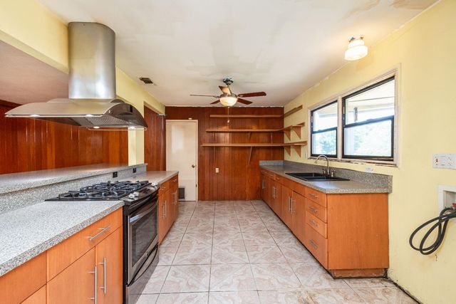 7136 Calvin Dr, Citrus Heights, CA 95621