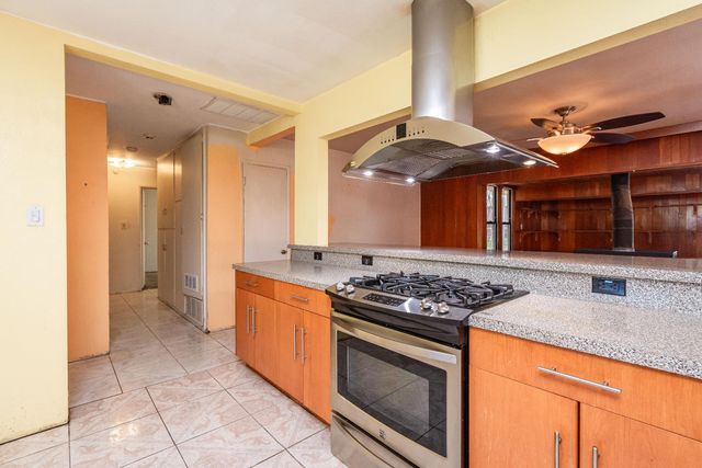 7136 Calvin Dr, Citrus Heights, CA 95621