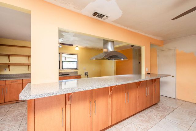 7136 Calvin Dr, Citrus Heights, CA 95621