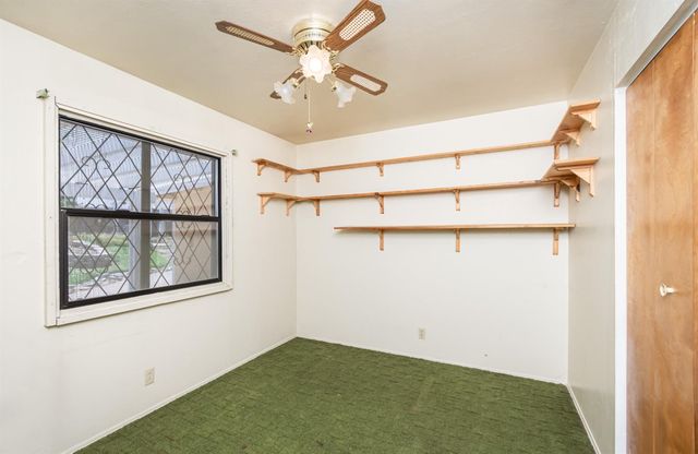 7136 Calvin Dr, Citrus Heights, CA 95621