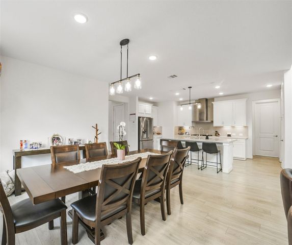 147 Renodes Garden Lane, Tomball, TX 77375