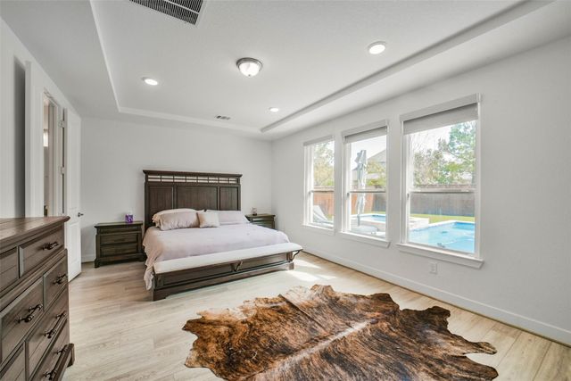 147 Renodes Garden Lane, Tomball, TX 77375