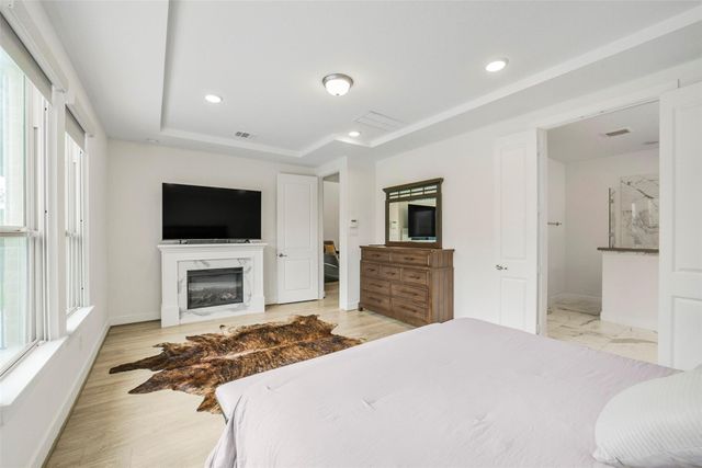 147 Renodes Garden Lane, Tomball, TX 77375