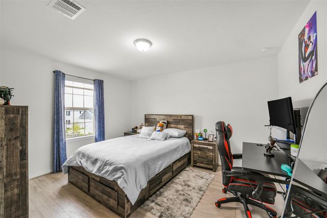 147 Renodes Garden Lane, Tomball, TX 77375