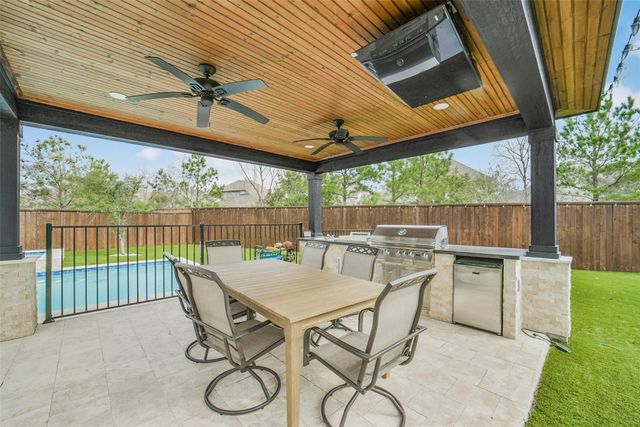 147 Renodes Garden Lane, Tomball, TX 77375