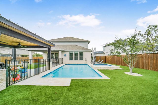 147 Renodes Garden Lane, Tomball, TX 77375