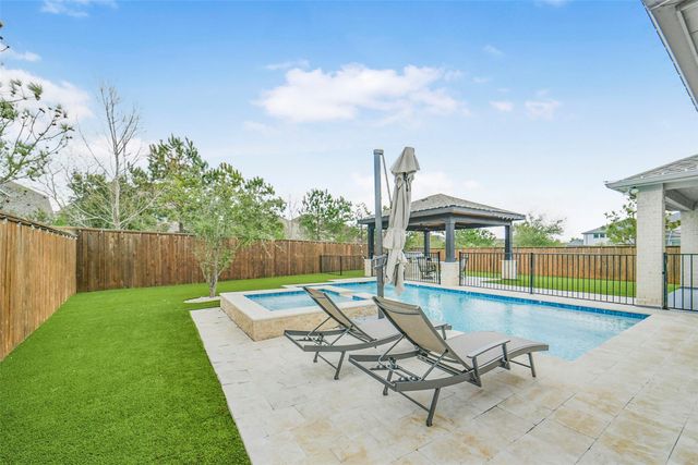 147 Renodes Garden Lane, Tomball, TX 77375