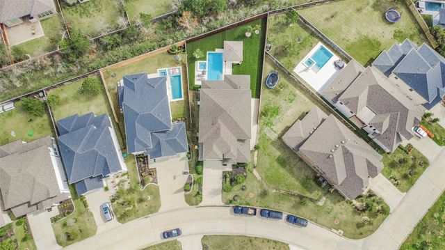 147 Renodes Garden Lane, Tomball, TX 77375