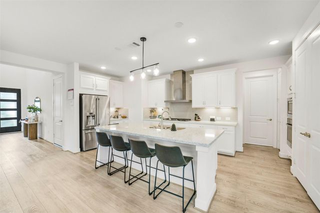 147 Renodes Garden Lane, Tomball, TX 77375