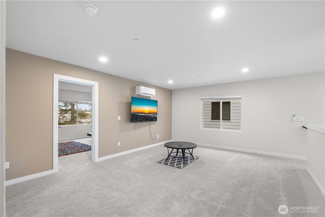 9592 7th Avenue SE, Everett, WA 98208