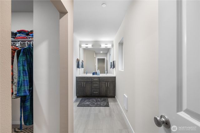 9592 7th Avenue SE, Everett, WA 98208