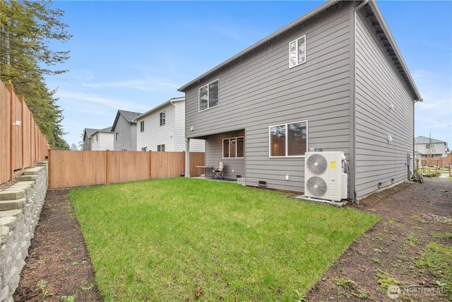 9592 7th Avenue SE, Everett, WA 98208