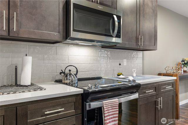 9592 7th Avenue SE, Everett, WA 98208