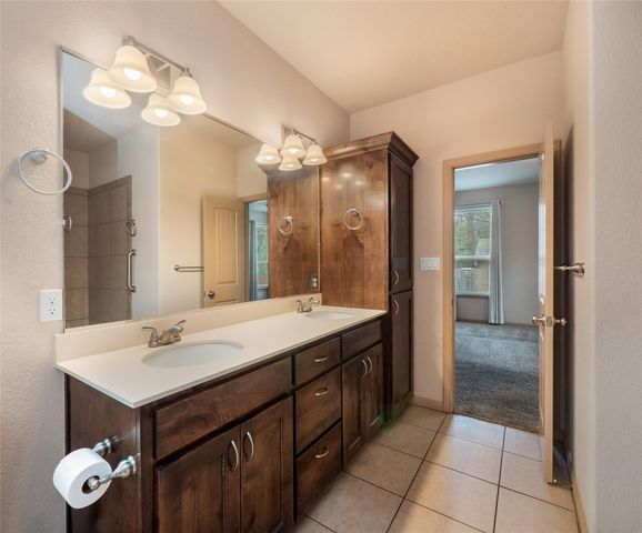 621 Algerita DR, Georgetown, TX 78628