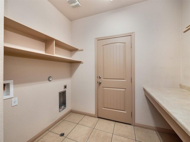 621 Algerita DR, Georgetown, TX 78628