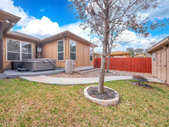 621 Algerita DR, Georgetown, TX 78628