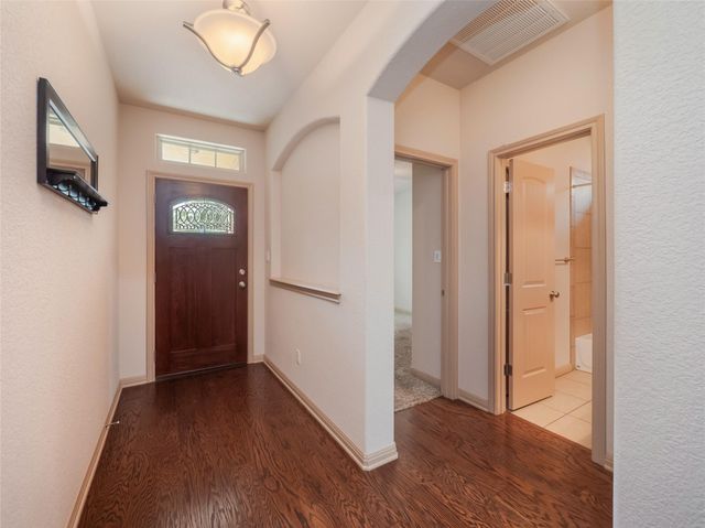 621 Algerita DR, Georgetown, TX 78628