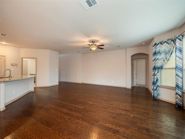 621 Algerita DR, Georgetown, TX 78628