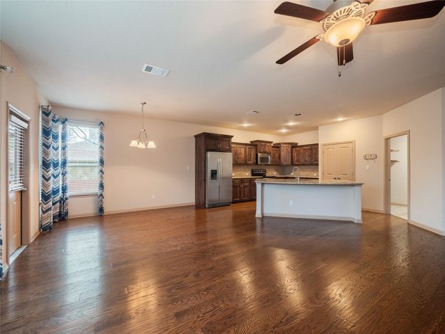 621 Algerita DR, Georgetown, TX 78628